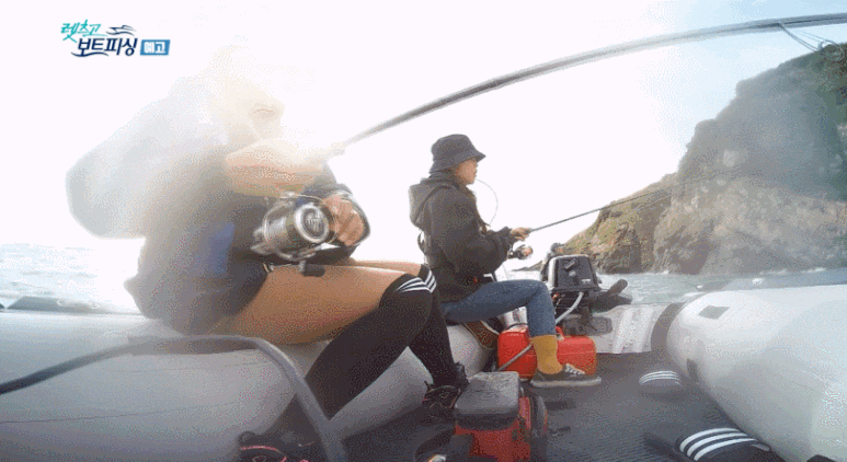 15804703216333.gif